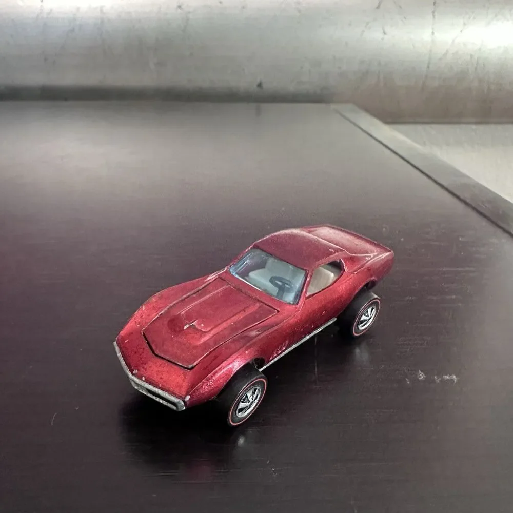 Hot Wheels Redline CUSTOM CORVETTE Red US White Interior Very Nice !!